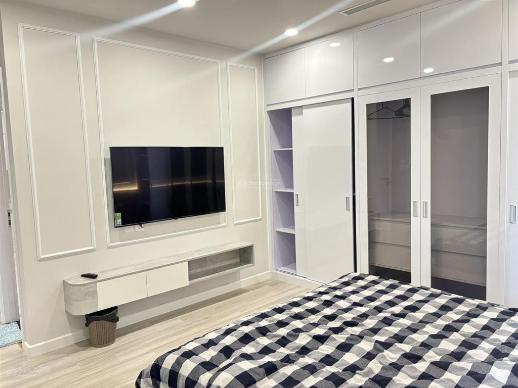 Cho thuê căn hộ cao cấp star city lê văn lương 155m2, 3 phòng ngủ, full đồ, giá chỉ 22 triệu/tháng