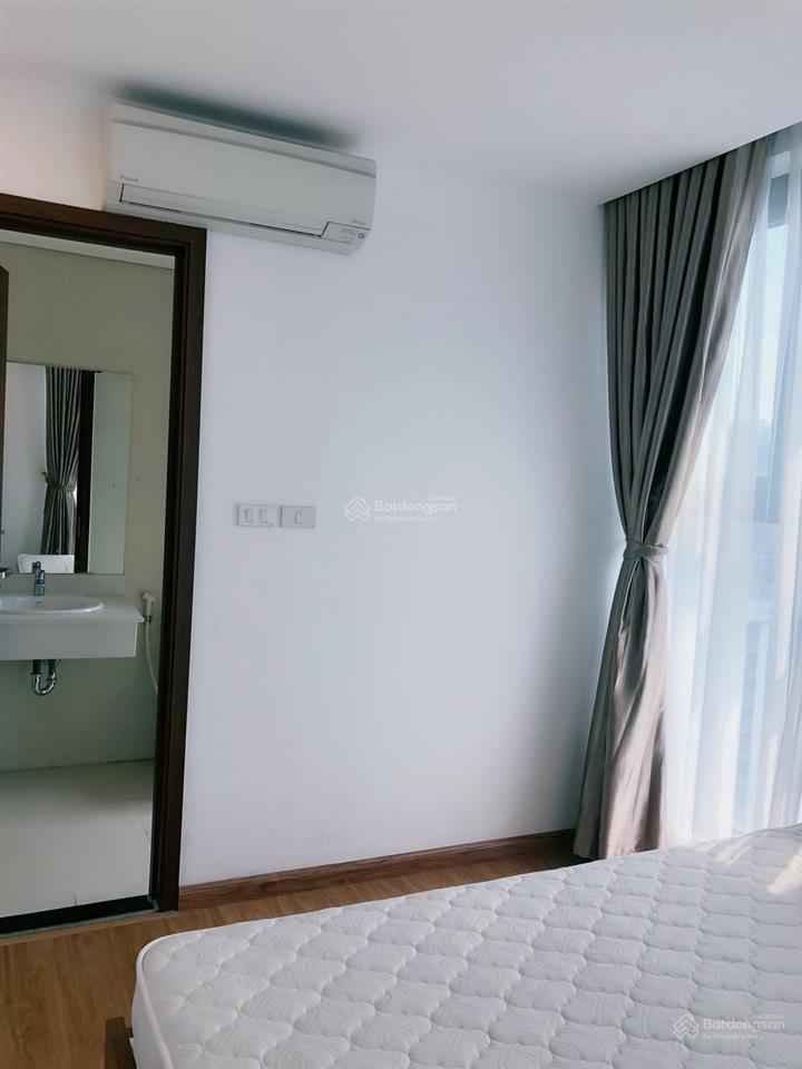Cho thuê căn hộ chung cư hà nội center point 70m2, 2 pn, 2 wc full đồ 14.5tr/th 0915 351 ***