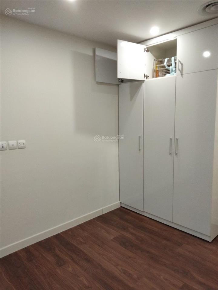 Cho thuê căn hộ 17t7 hoàng đạo thúy, trung hoà nhân chính 120m2, 3 pn full đồ 17 triệu/tháng
