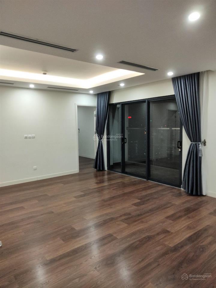 Cho thuê căn hộ 17t7 hoàng đạo thúy, trung hoà nhân chính 120m2, 3 pn full đồ 17 triệu/tháng