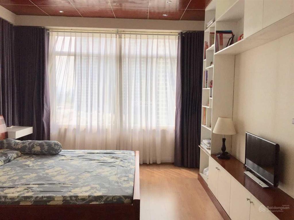 Bán nhanh căn hộ 2 phòng ngủ 90m2 full nội thất giá tốt