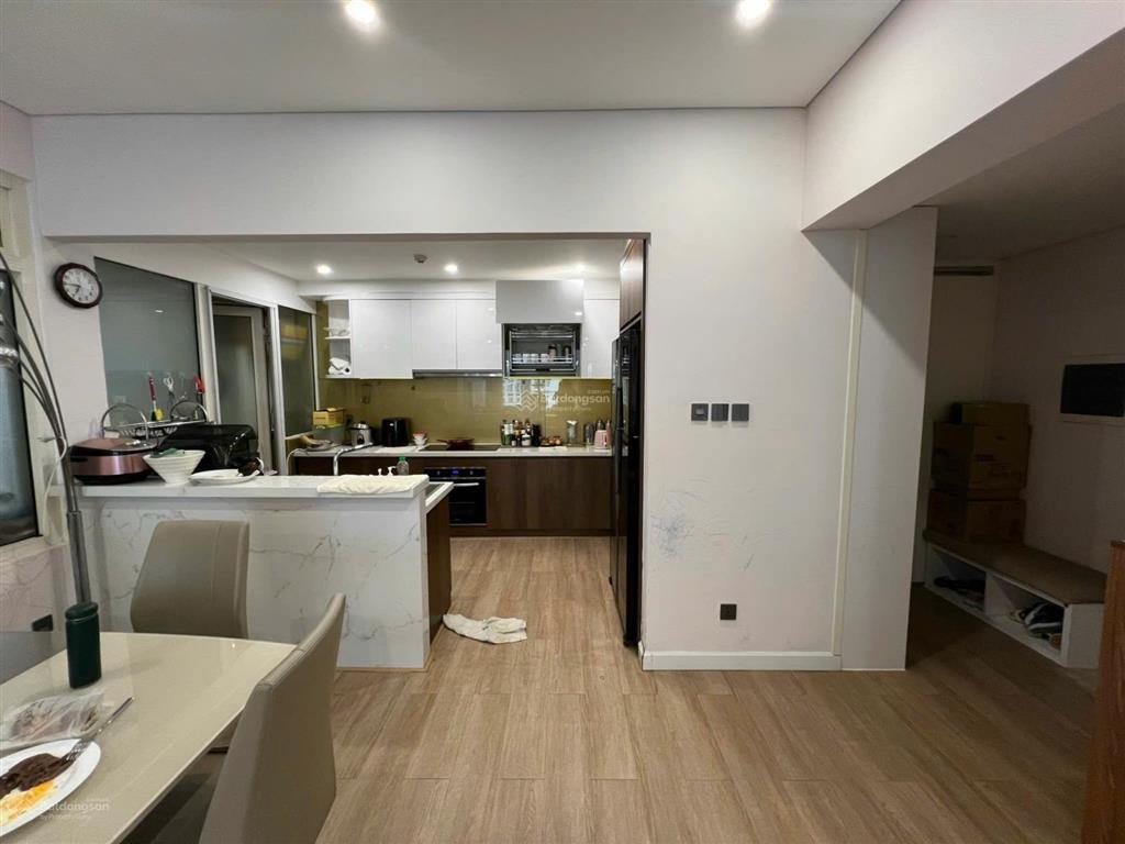 Bán saigon pearl 3pn  2wc, 141m2 căn góc view trực diện sông