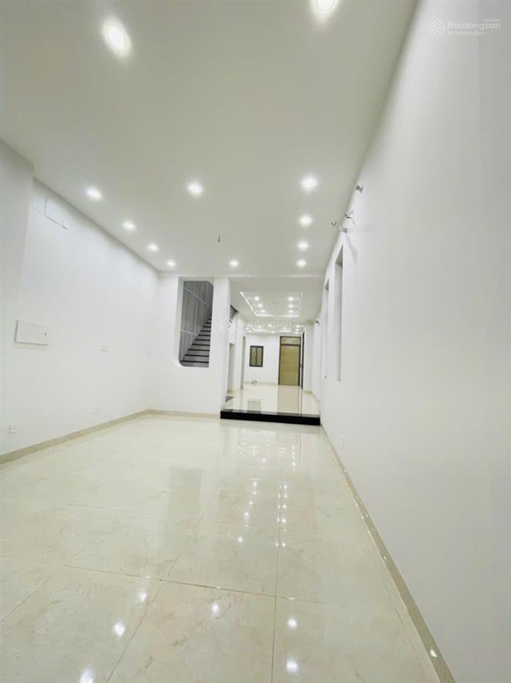 Căn góc 2 mặt tiền kinh doanh mã lò  bình tân, (4,3 x 25m) 2 tầng chỉ 8.x tỷ