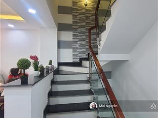 Diện tích lớn 100m2, nhà ngay trung tâm phan xích long, phú nhuận  4,6x23m  gpxd 5 tầng  11 tỷ