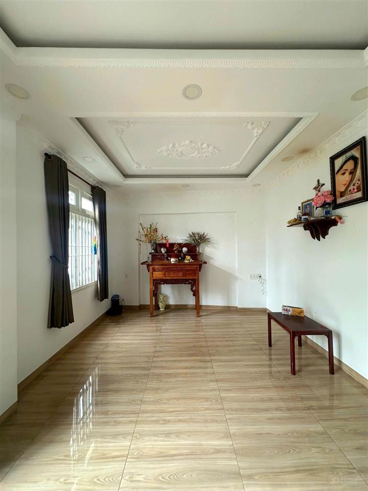 Bán nhà đường lý tự trọng, p. bến thành, q.1 giá 25 tỷ 4x20m, nhà 3 lầu, 0941 732 *** cherry