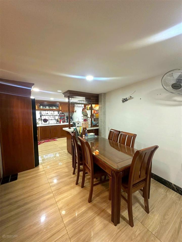 Bán nhà đường lý tự trọng, p. bến thành, q.1 giá 25 tỷ 4x20m, nhà 3 lầu, 0941 732 *** cherry