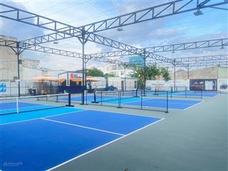 Sang nhượng cụm sân thể thao 2600m2 pickleball và sân bóng đá mini đã đầu tư trang thiết bị đầy đủ