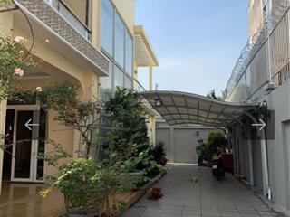 Bán biệt thự sân vườn 1.100m2  mặt tiền đường 17m  giá chỉ 20tr/m2. trung chánh hóc môn  hot hot