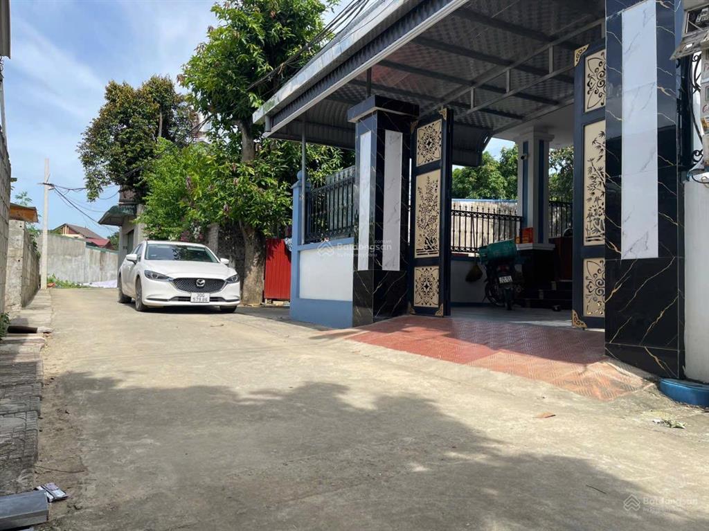 Chính chủ cần bán lô đất dt72m trục chính thôn thuỷ xuân tiên . xuân mai chương mỹ hà nội