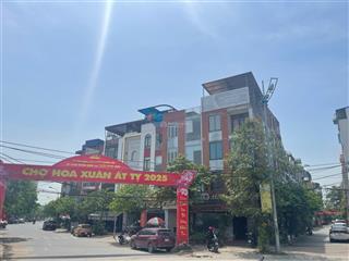 Chính chủ cần bán căn liền kề lộc ninh mặt trục kinh doanh ngày đêm