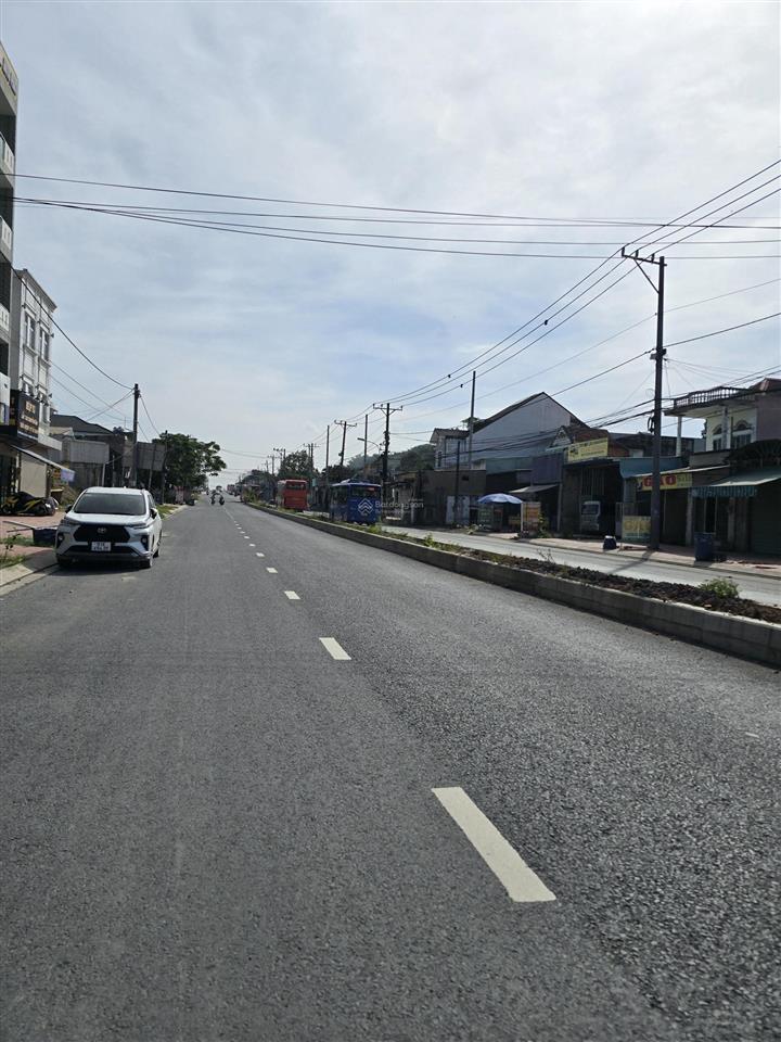 Bán tòa nhà 7 tầng ngay bến xe miền đông mới
mặt tiền hoàng hữu nam trung tâm thủ đức