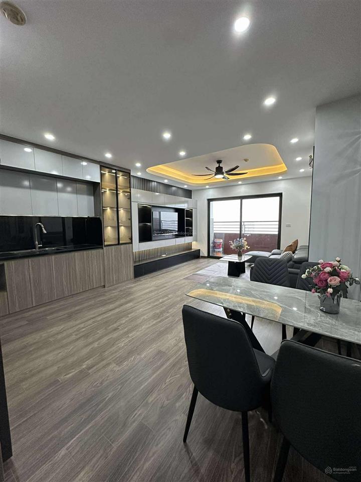 Bán chcc nam đô complex 3pn  2wc 97m2 8.3 tỷ full nội thất, sđcc,  0984 583 ***