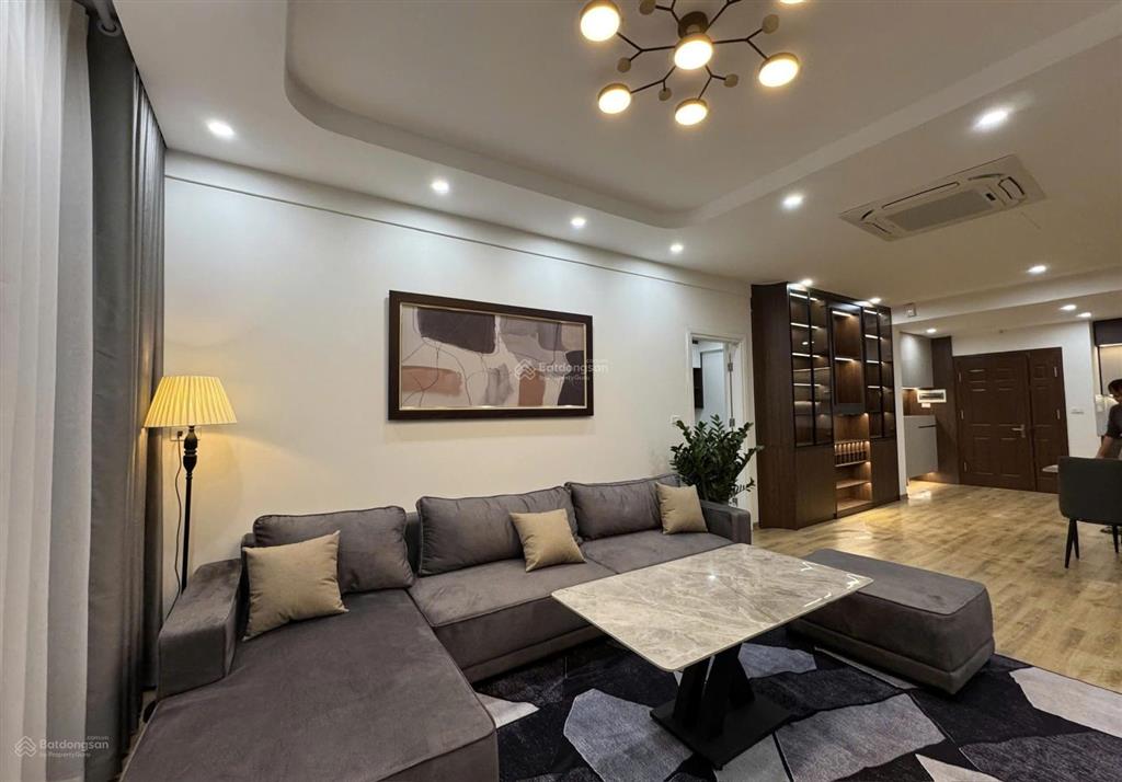 Cực hiếm! cần bán căn hộ 133m2 3 phòng ngủ đủ đồ hướng mát tòa 34t trung hòa nhân chính