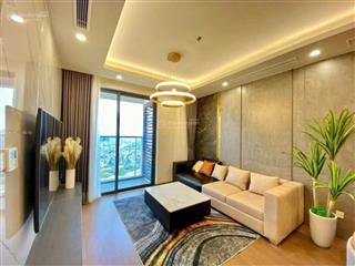 Chính chủ bán căn hộ 95m2, 3 phòng ngủ, đã trang bị đủ nội thất giá  0889 946 ***