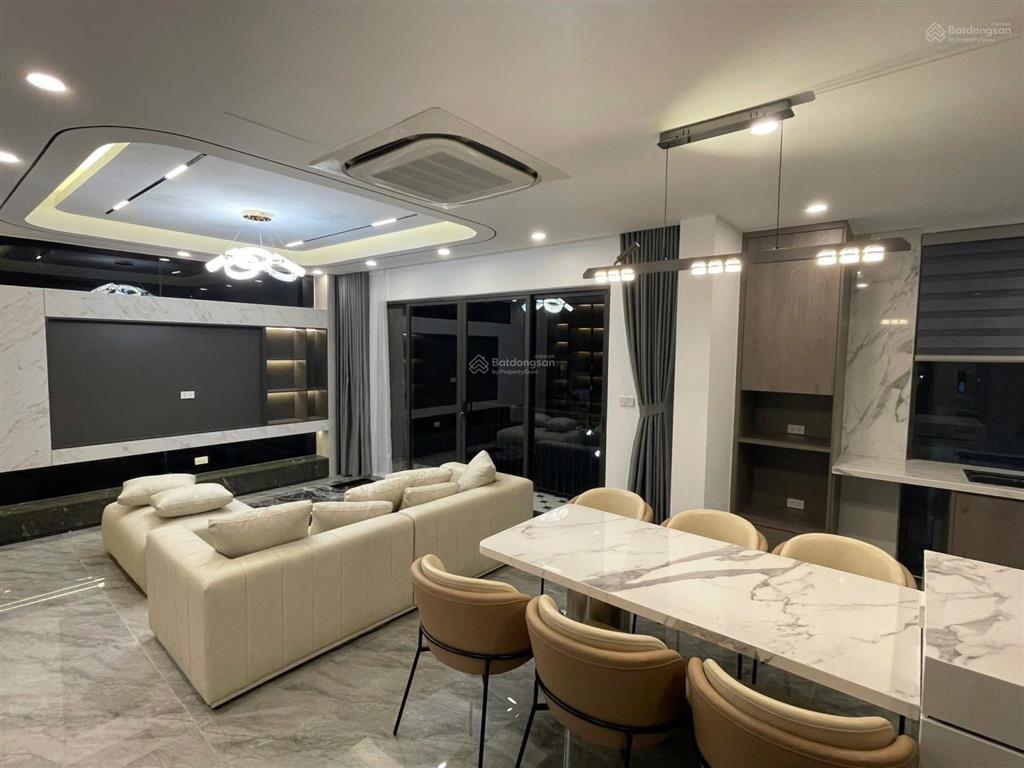 Bán căn hộ mặt phố vũ phạm hàm  diện tích 145m2  thiết kế 4 phòng ngủ full đồ đẹp  giao nhà ngay