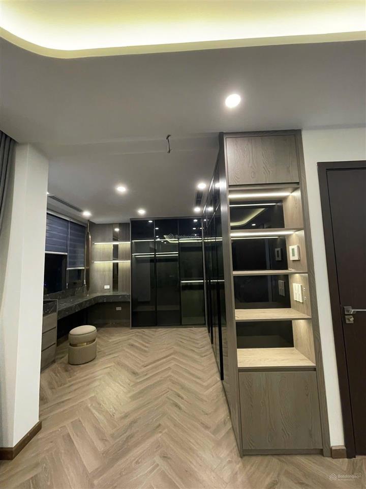 Bán căn hộ mặt phố vũ phạm hàm  diện tích 145m2  thiết kế 4 phòng ngủ full đồ đẹp  giao nhà ngay