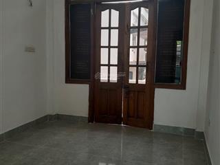 Bán gấp nhà gần cấp 3 hoài đức a, oto đỗ cửa, 2 mặt ngõ,34m2x 3 tầng , 2.7 tỷ. 0973 160 ***