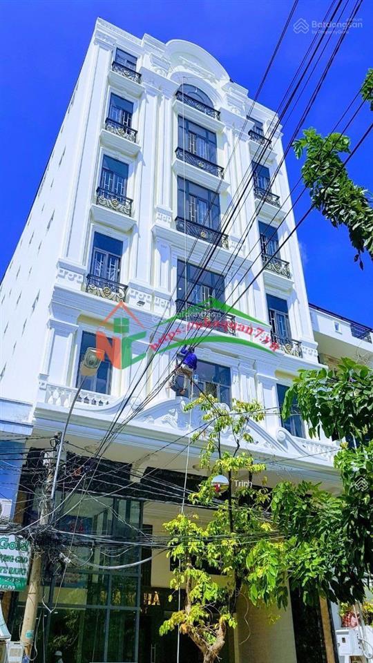 Chuyên bán tòa nhà căn hộ dịch vụ khu vực quận 7 giá từ 20 tỷ đến 100 tỷ. bấm để xem