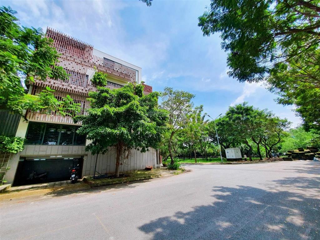 Bán biệt thự đường số 27, dt 7x20m, kdc an phú hưng, phường tân phong, quận 7