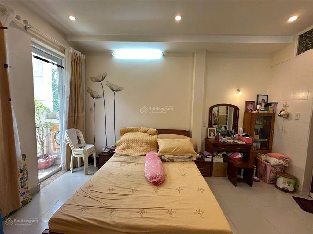 Bán nhà 3 tầng đường xe tải sát trần xuân soạn, p. tân kiểng, quận 7.