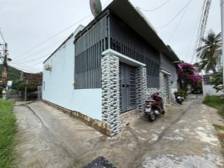 Sở hữu ngay căn nhà thoáng mát hẻm cồn ngọc thảo, cách trung tâm tp nha trang 500m