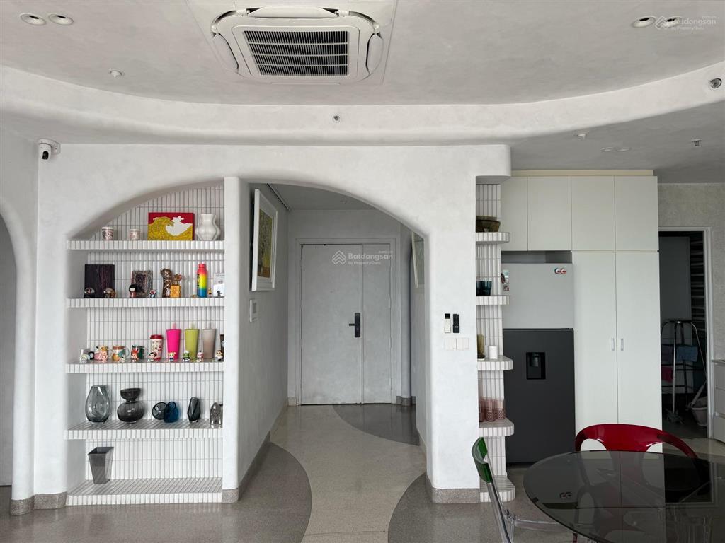 Bán căn hộ tâm huyết sunrise city south 100m2 giá 8.6 tỷ lầu cao có sổ