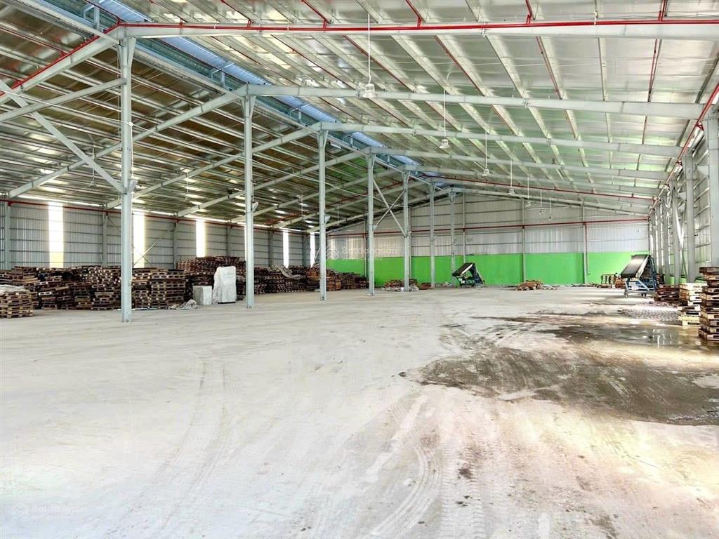 Cần cho thuê kho xưởng 10.400m2 trong kcn tân bình, quận tân phú, tp. hcm