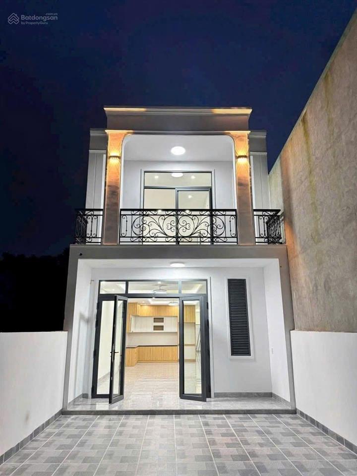 Bán nhà mới 150m2 gần trường học sổ hồng sẵn khu đô thị mỹ phước 3 bến cát bình dương. 0937 948 ***