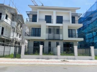 Biệt thự 180m2 siêu phẩm sống xanh trong lòng centa vsip