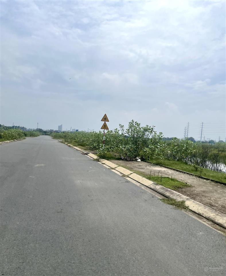 Đất nền đại học quốc gia 245, q9. nhiều lô đẹp giá tốt nhất thị trường