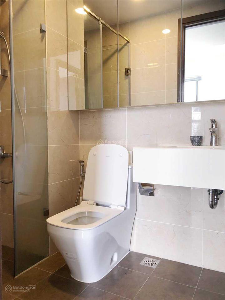1 phòng ngủ 1 toilet  the tresor  full nội thất  16,5 triệu. xem nhà gọi 0939 609 ***