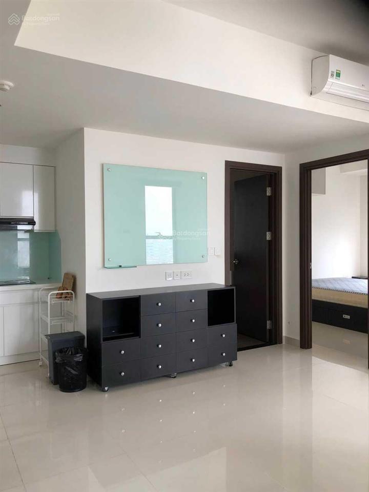 1 phòng ngủ 1 toilet  the tresor  full nội thất  16,5 triệu. xem nhà gọi 0939 609 ***