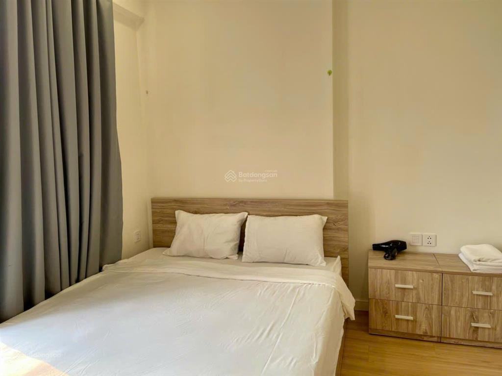 20.5 triệu  2 phòng ngủ  masteri millennium  full nội thất. xem nhà 0939 609 ***