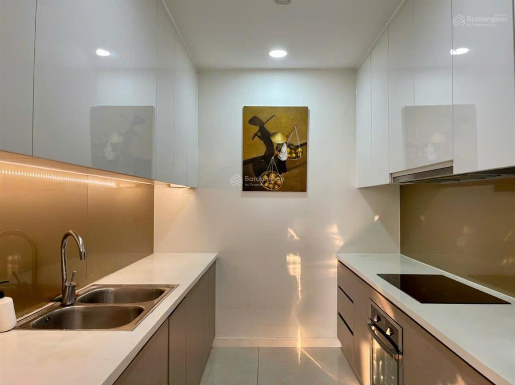 20.5 triệu  2 phòng ngủ  masteri millennium  full nội thất. xem nhà 0939 609 ***