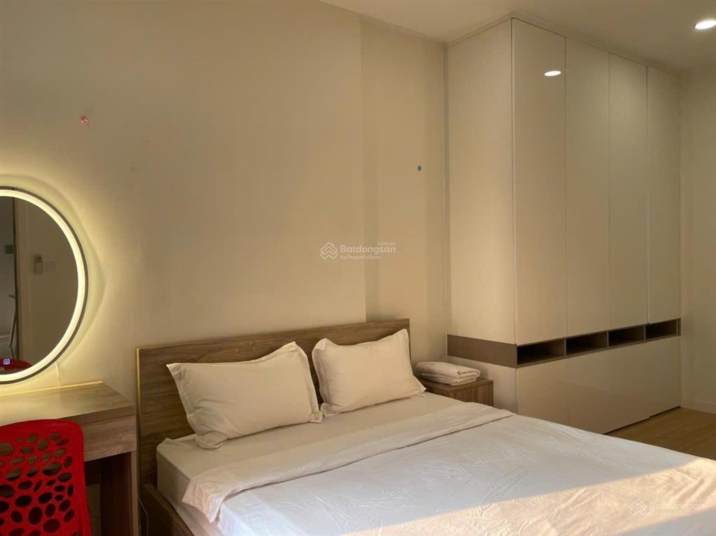 20.5 triệu  2 phòng ngủ  masteri millennium  full nội thất. xem nhà 0939 609 ***