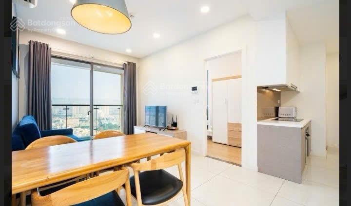 20 triệu  masteri millennium  2 phòng ngủ 2 toilet  74m2  full nội thất. xem nhà 0939 609 ***