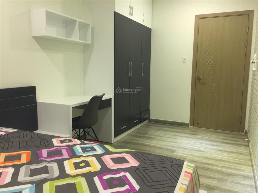 2 phòng ngủ 80m2 riva park  nguyễn tất thành q4  16 triệu. xem nhà gọi 0939 609 ***