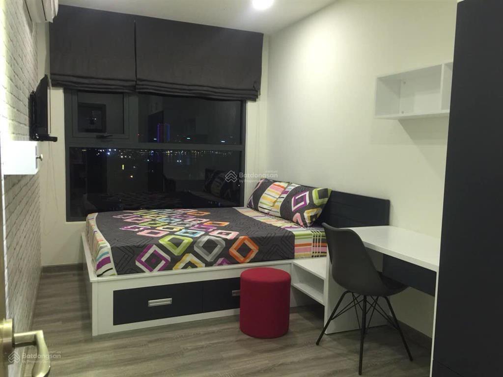 2 phòng ngủ 80m2 riva park  nguyễn tất thành q4  16 triệu. xem nhà gọi 0939 609 ***
