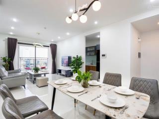 Saigon royal  3 phòng ngủ 2 toilet  full nội thất  30 triệu. xem nhà gọi 0939 609 ***