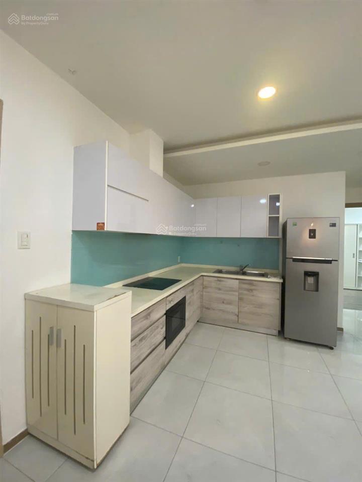 2 phòng ngủ 2 toilet  riva park  full nội thất  15 triệu. xem nhà gọi 0939 609 ***
