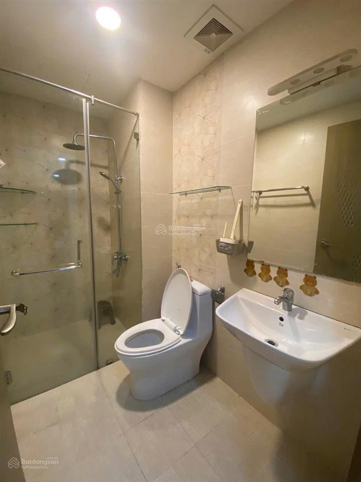 2 phòng ngủ 2 toilet  riva park  full nội thất  15 triệu. xem nhà gọi 0939 609 ***