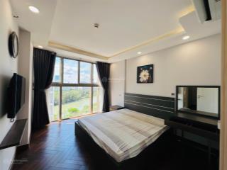 Cần bán gấp m6 midtown 98m2 căn góc 2pn 2wc, full nội thất, lầu cao. giá 9.3 tỷ