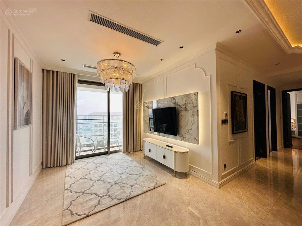 Bán nhanh m8 3pn 2vs 126m2 đầy đủ nội thất. lầu cao view thoáng. giá 15.5 tỷ all in