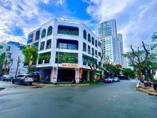 Định cư nước ngoài – bán khách sạn đẹp, mới, vị trí đắc địa tại khu công ích quận 7