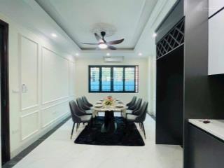 Cho thuê nr ngõ 106 hoàng quốc việt 45,8m2 x 4t, lô góc, đường ô tô giá 15,5tr/th có thương lượng