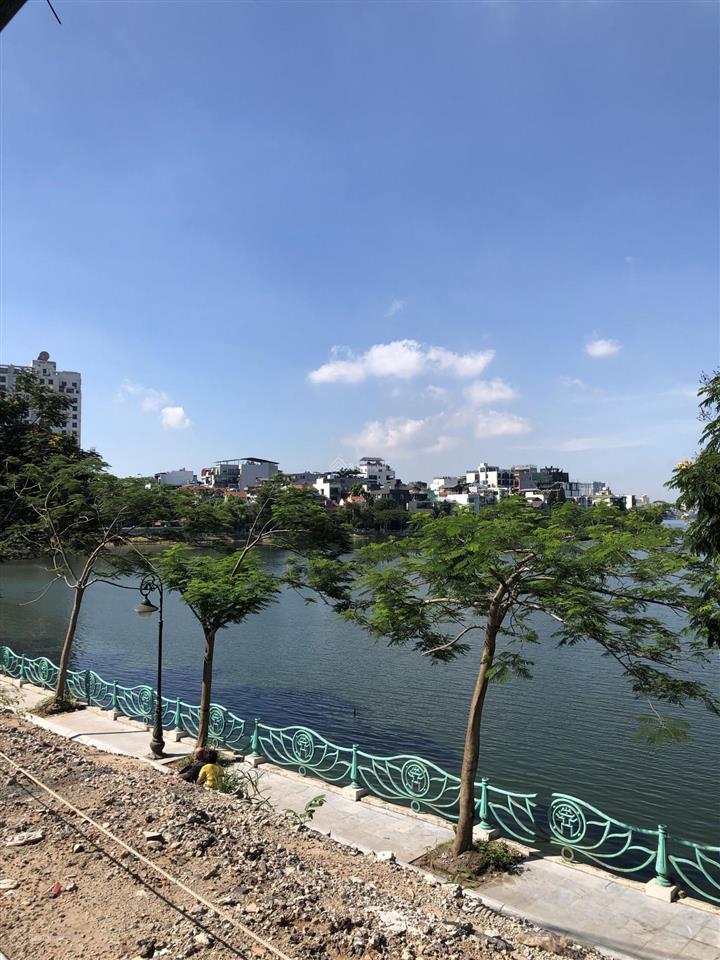 Bán nhà mp xuân diệu  tây hồ, dt 90m2 x 5t x mt 5.5m x giá 60 tỷ. view hồ, doanh thu 60tr/1 th