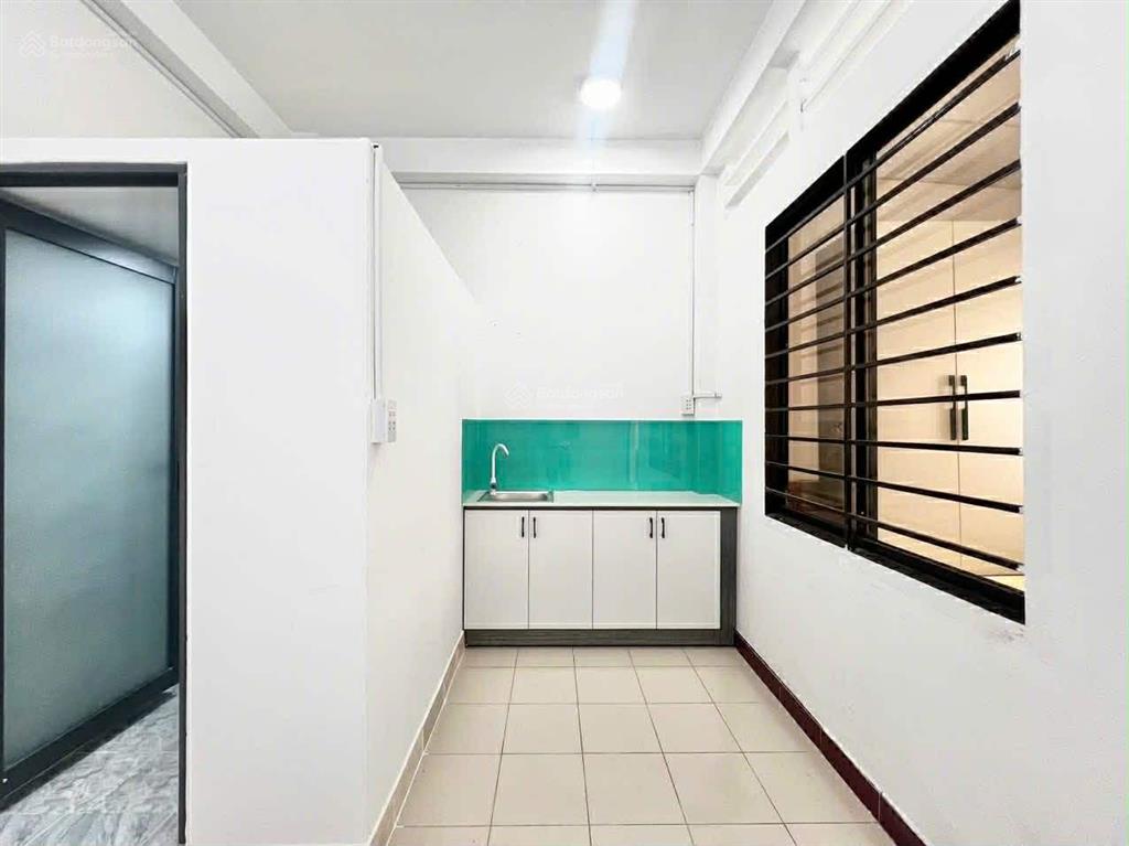 Căn hộ 1 phòng ngủ bancol full nội thất 50m2 ngay nam kỳ khởi nghĩa