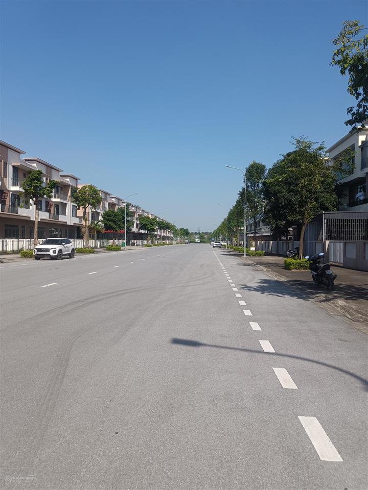 Bán shophouse 120m2 trên phố đi bộ 26m, kinh doanh cho thuê được ngay.