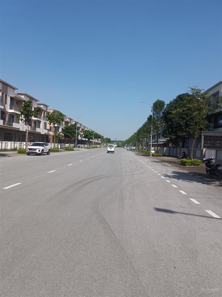 Bán shophouse 120m2 trên phố đi bộ 26m, kinh doanh cho thuê được ngay.