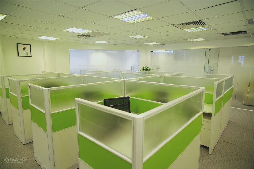 Cho thuê chỗ ngồi làm việc giá chỉ 1,7 triệu/tháng, tại 152 phó đức chính, gần phố cổ